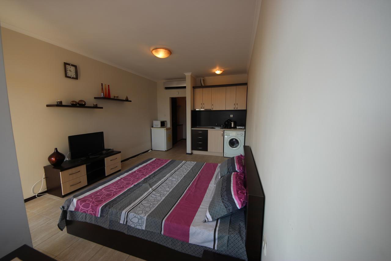 Menada Crystal Park Apartments Солнечный берег Экстерьер фото